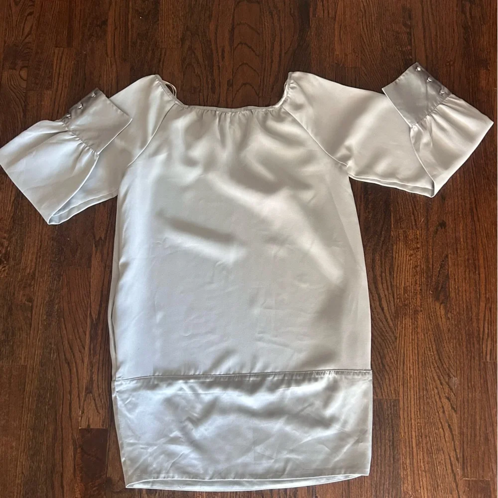 Vertigo Paris Silver Dress No Size or Material Tag
See Measurements in Listing - Picture 7 of 7